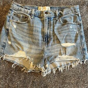 Abercrombie & Fitch High Rise Short